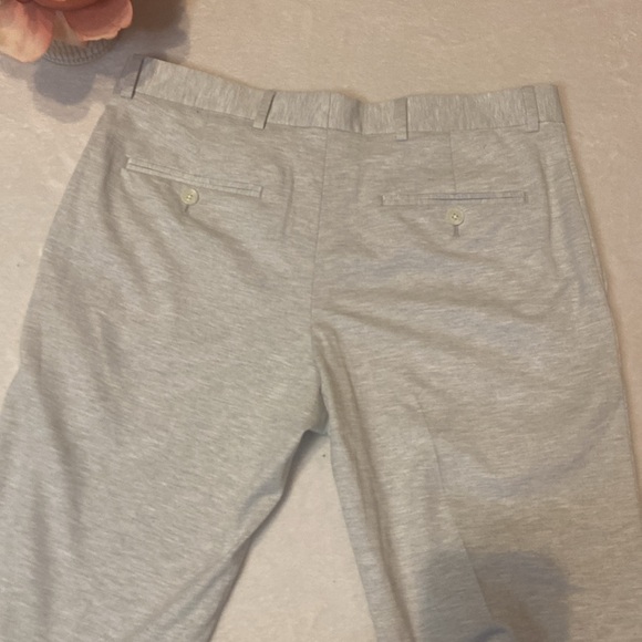 J.FERRAR NWT Size 32x30 Light Gray Slim 360 Flat Front Stretch Knit Pants - Picture 6 of 8